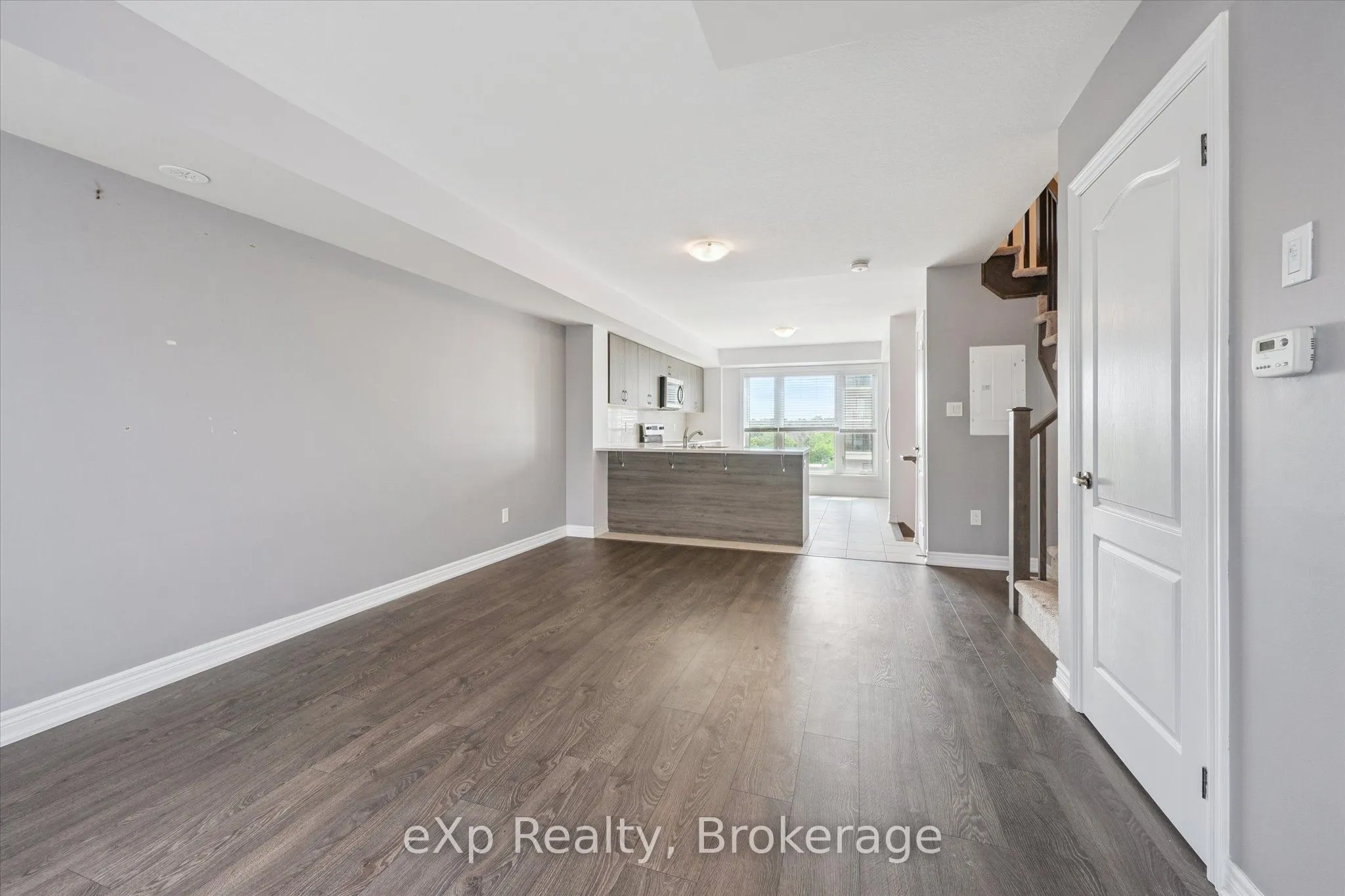 124 Watson Parkway N, #4