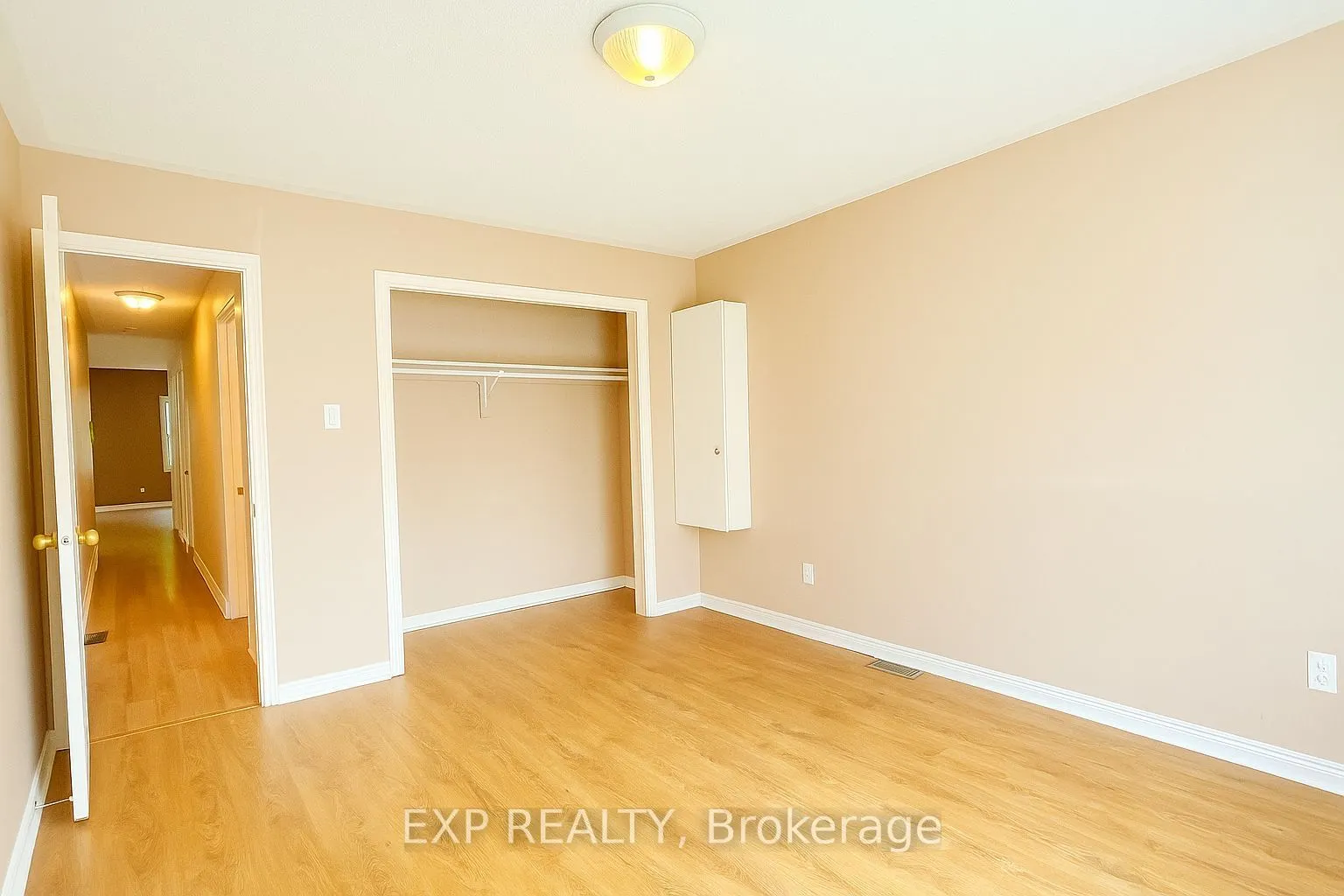 1023 Vista Barrett Private