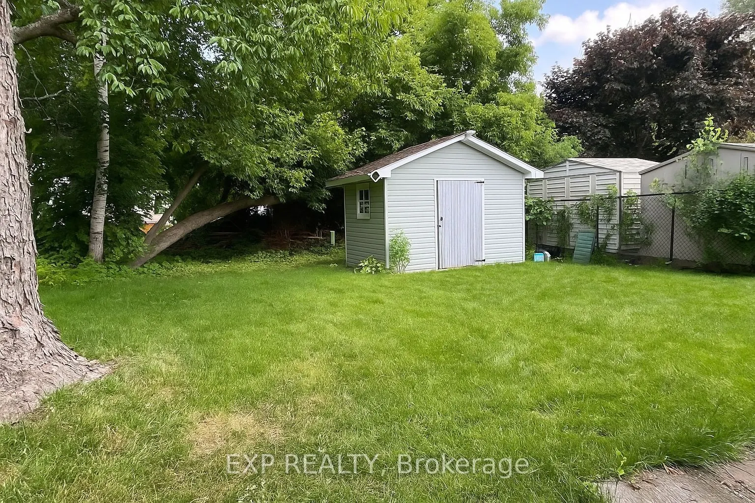 1023 Vista Barrett Private