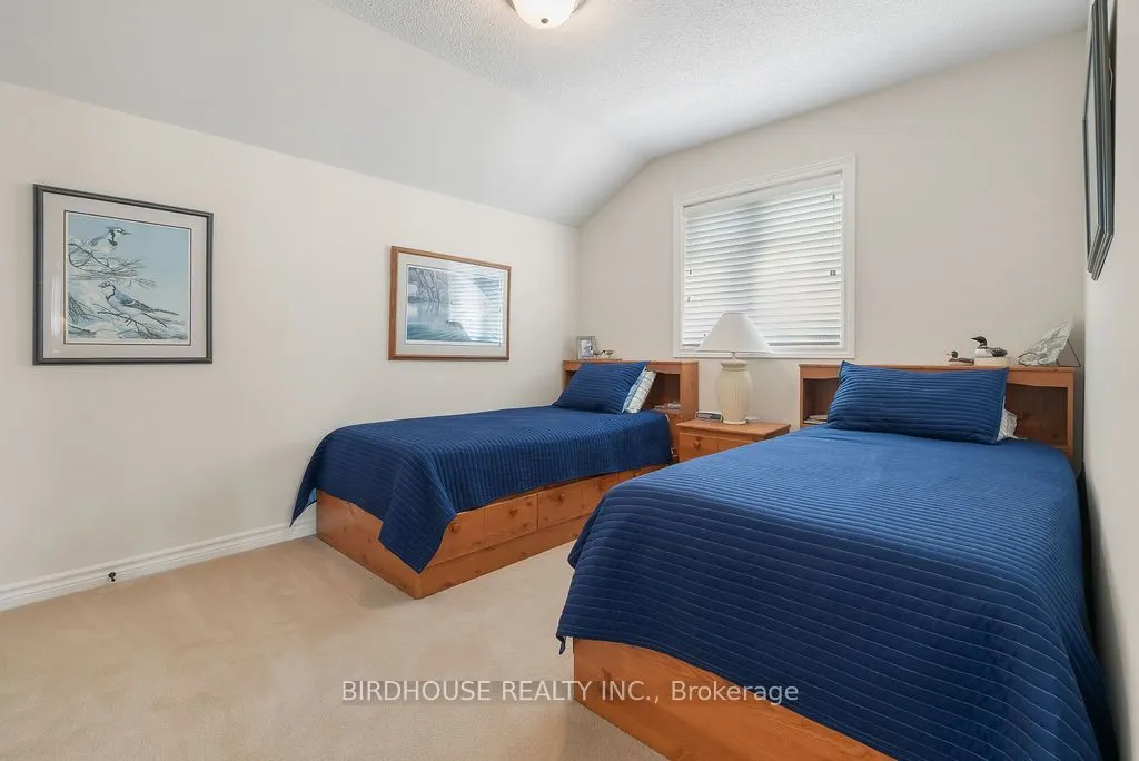 11 Deacon Crescent