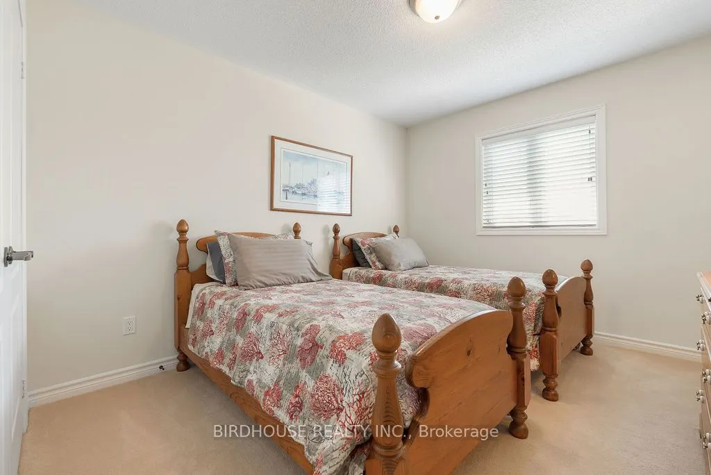 11 Deacon Crescent