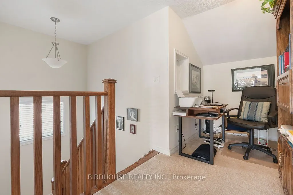 11 Deacon Crescent