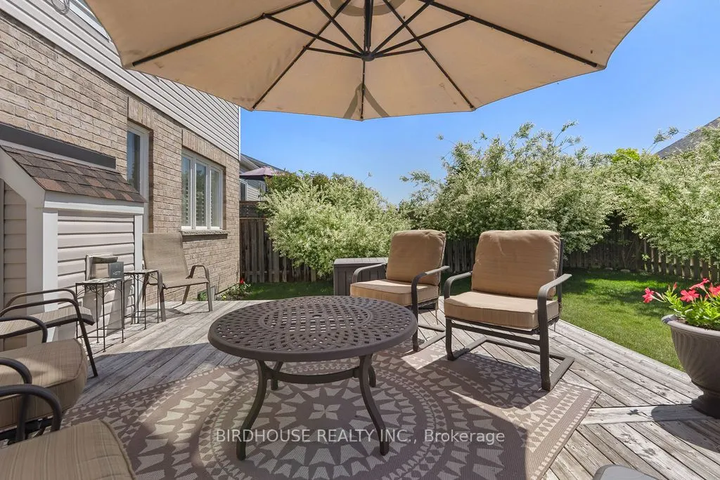 11 Deacon Crescent