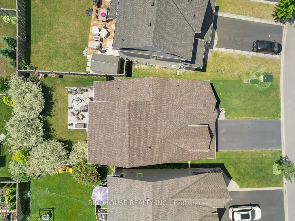 11 Deacon Crescent