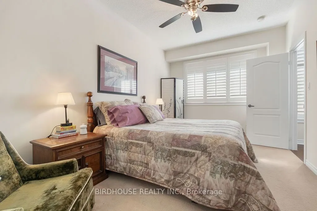 11 Deacon Crescent