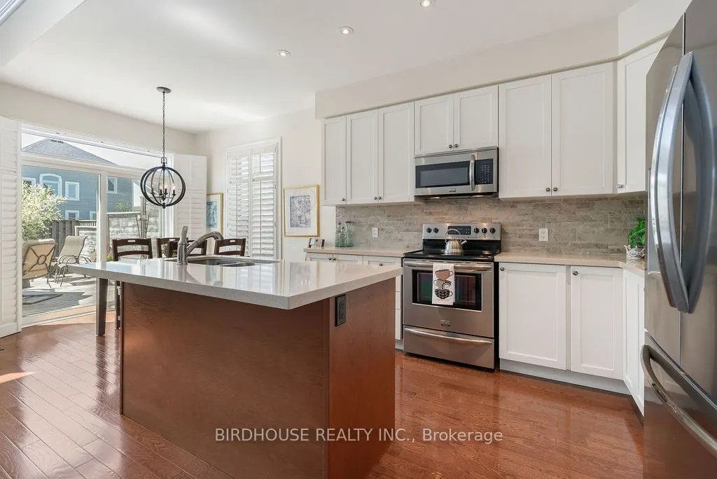 11 Deacon Crescent