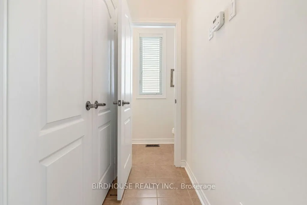 11 Deacon Crescent