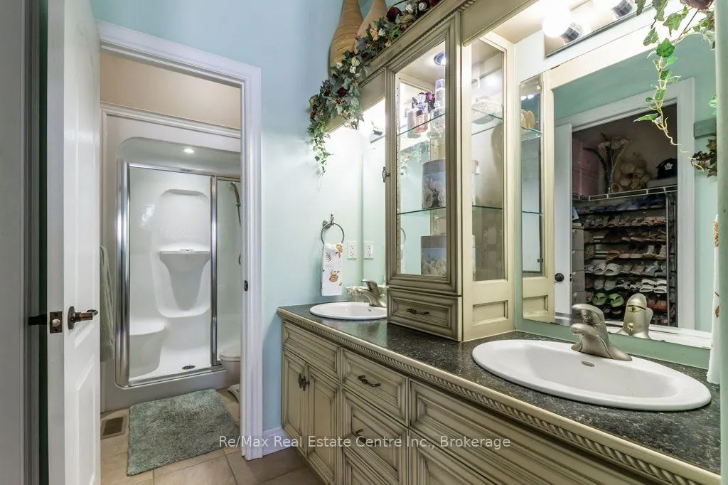 747 Garden Court Crescent
