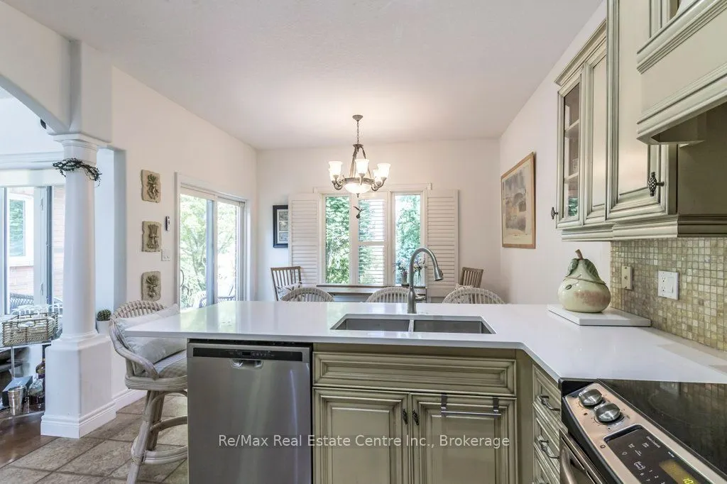 747 Garden Court Crescent