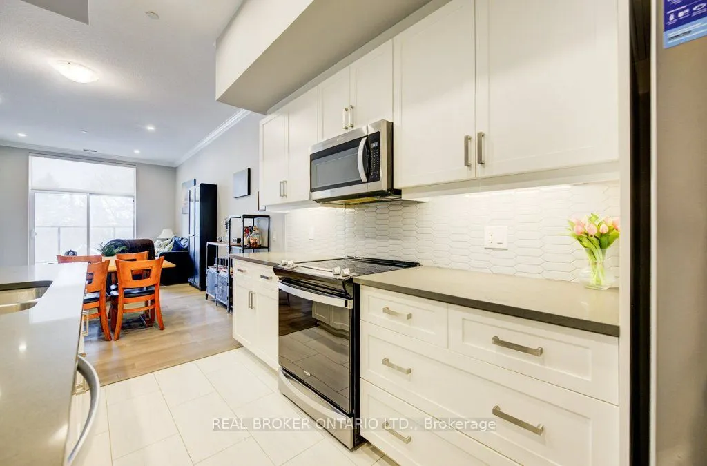 1880 Gordon Street, #109