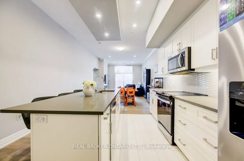 1880 Gordon Street, #109