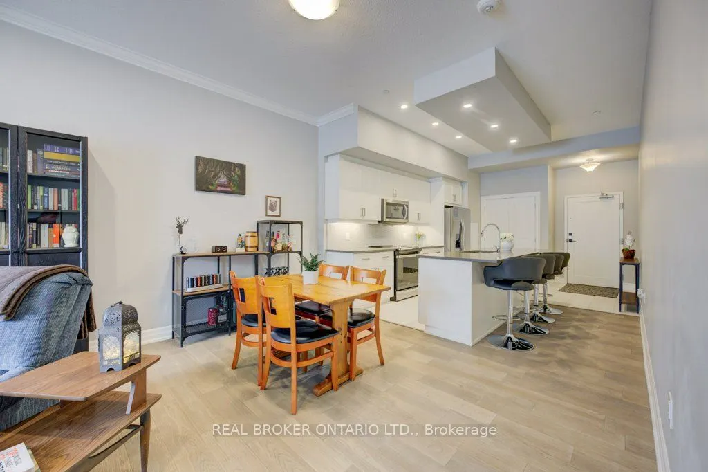 1880 Gordon Street, #109