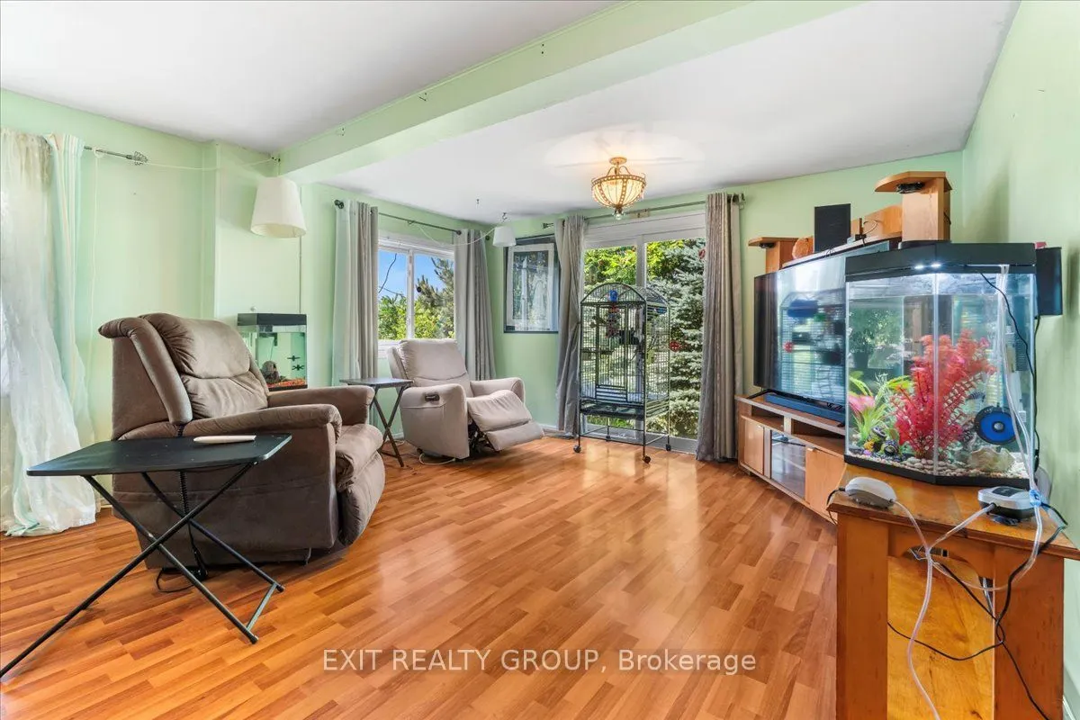 358 Riverside Parkway