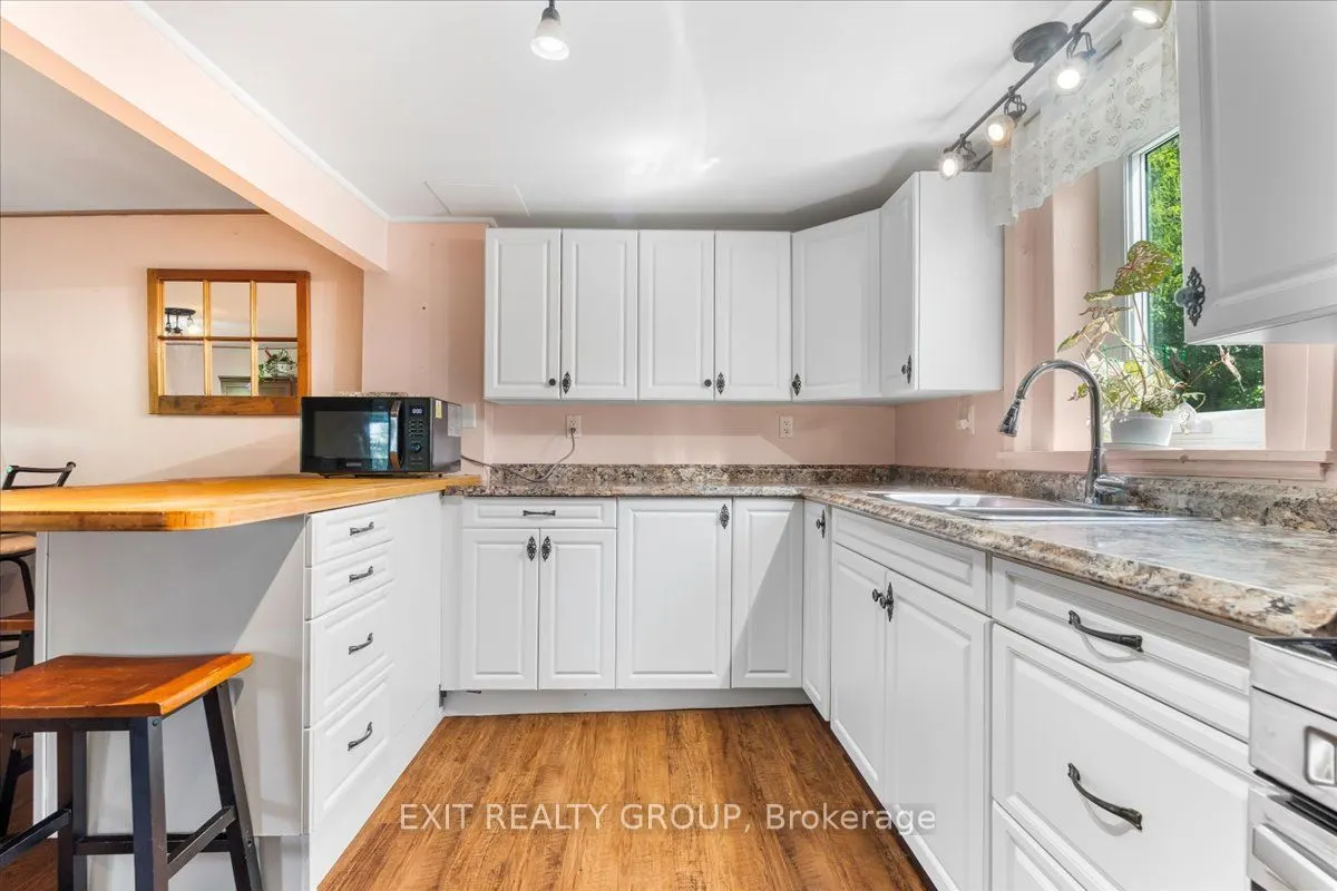 358 Riverside Parkway