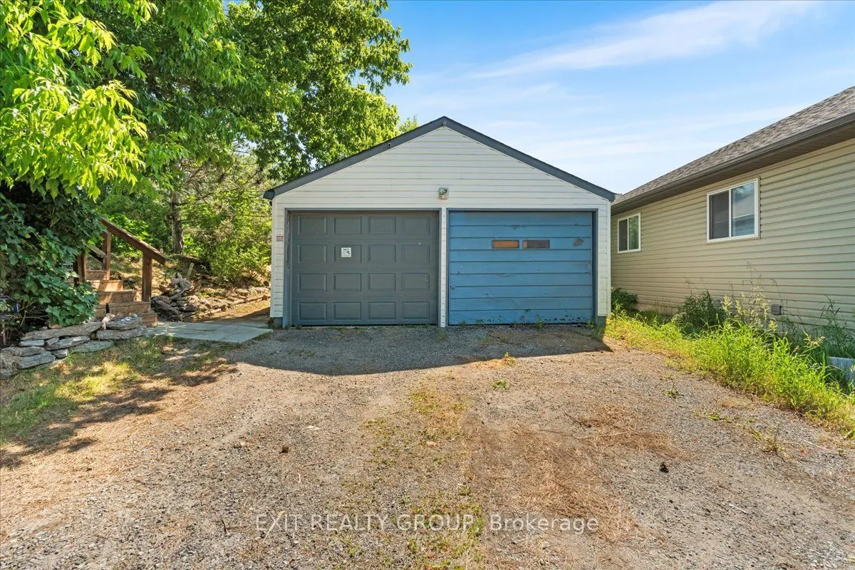358 Riverside Parkway