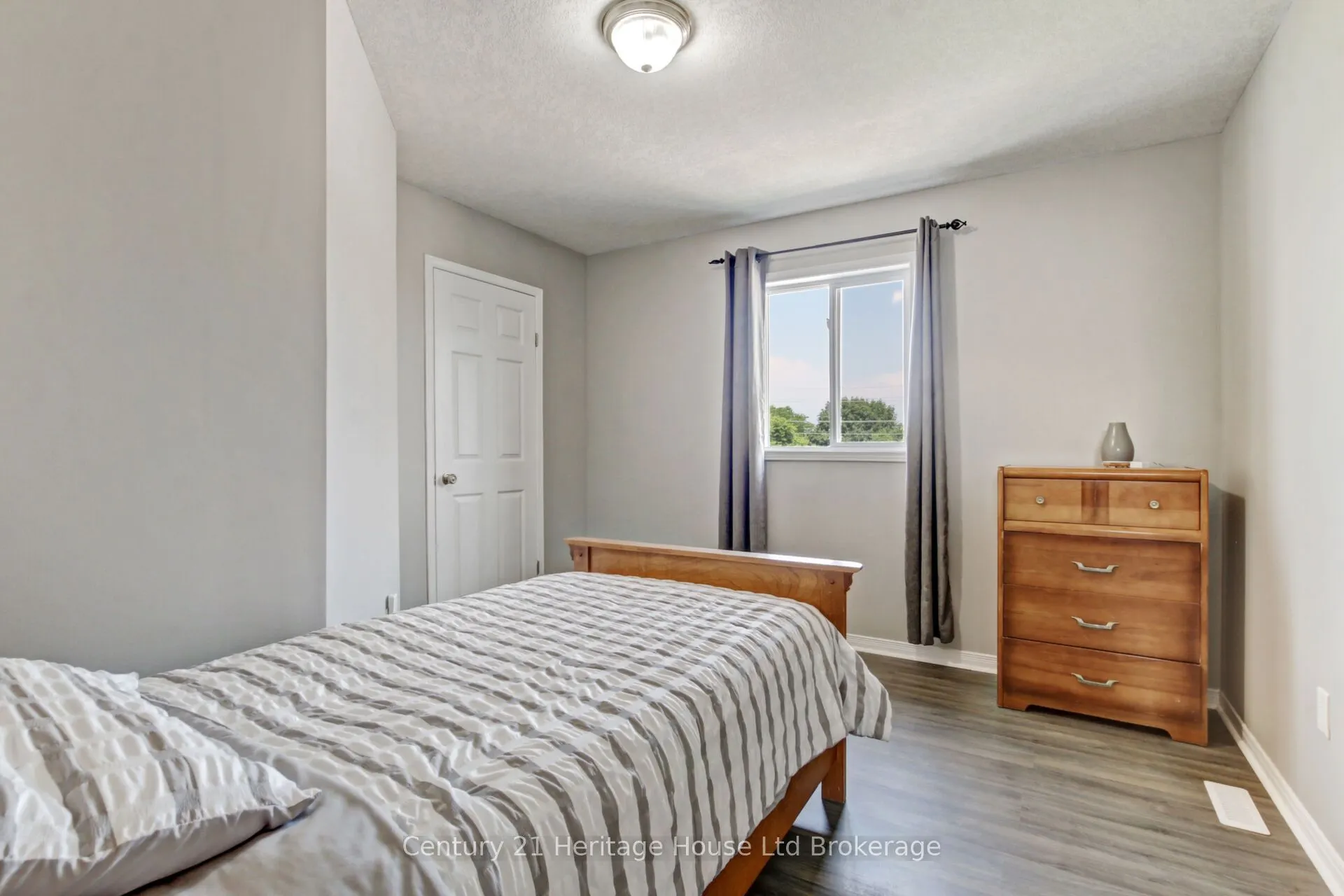 63 Woodhatch Crescent