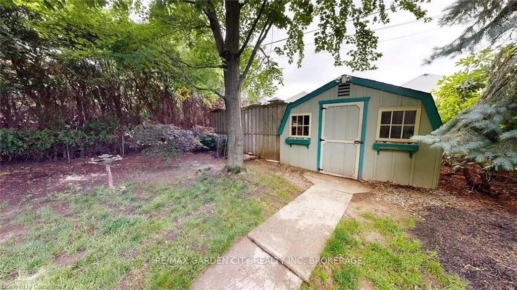 25 Garden Drive