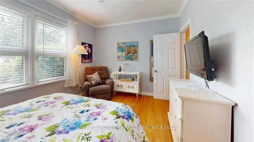 25 Garden Drive