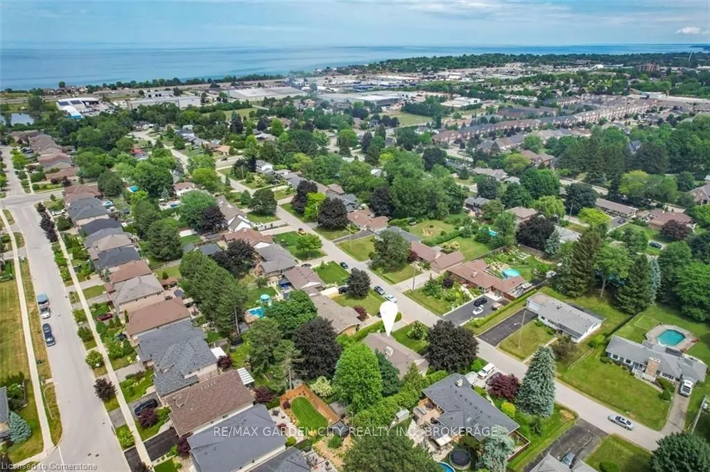 25 Garden Drive