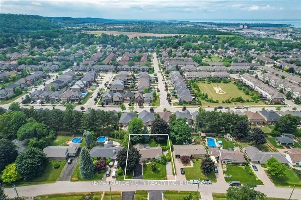 25 Garden Drive
