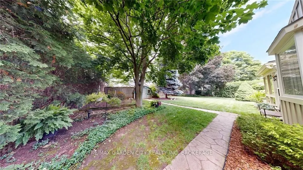 25 Garden Drive