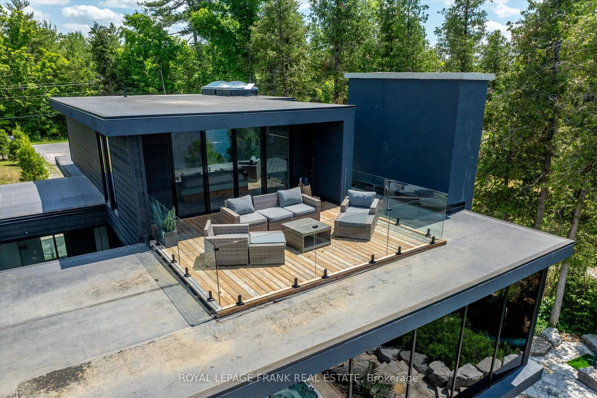 910 Birchview Road