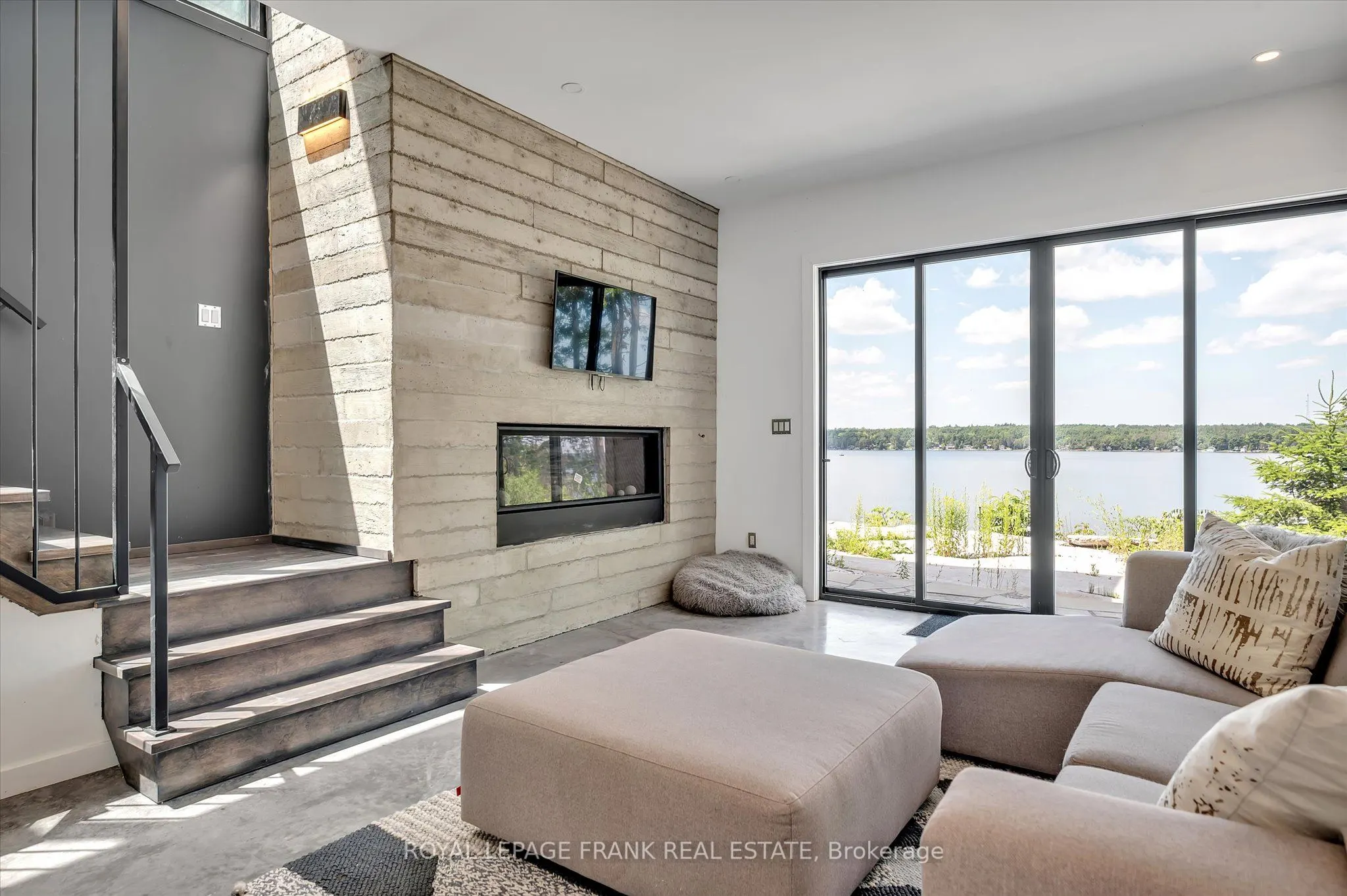 910 Birchview Road