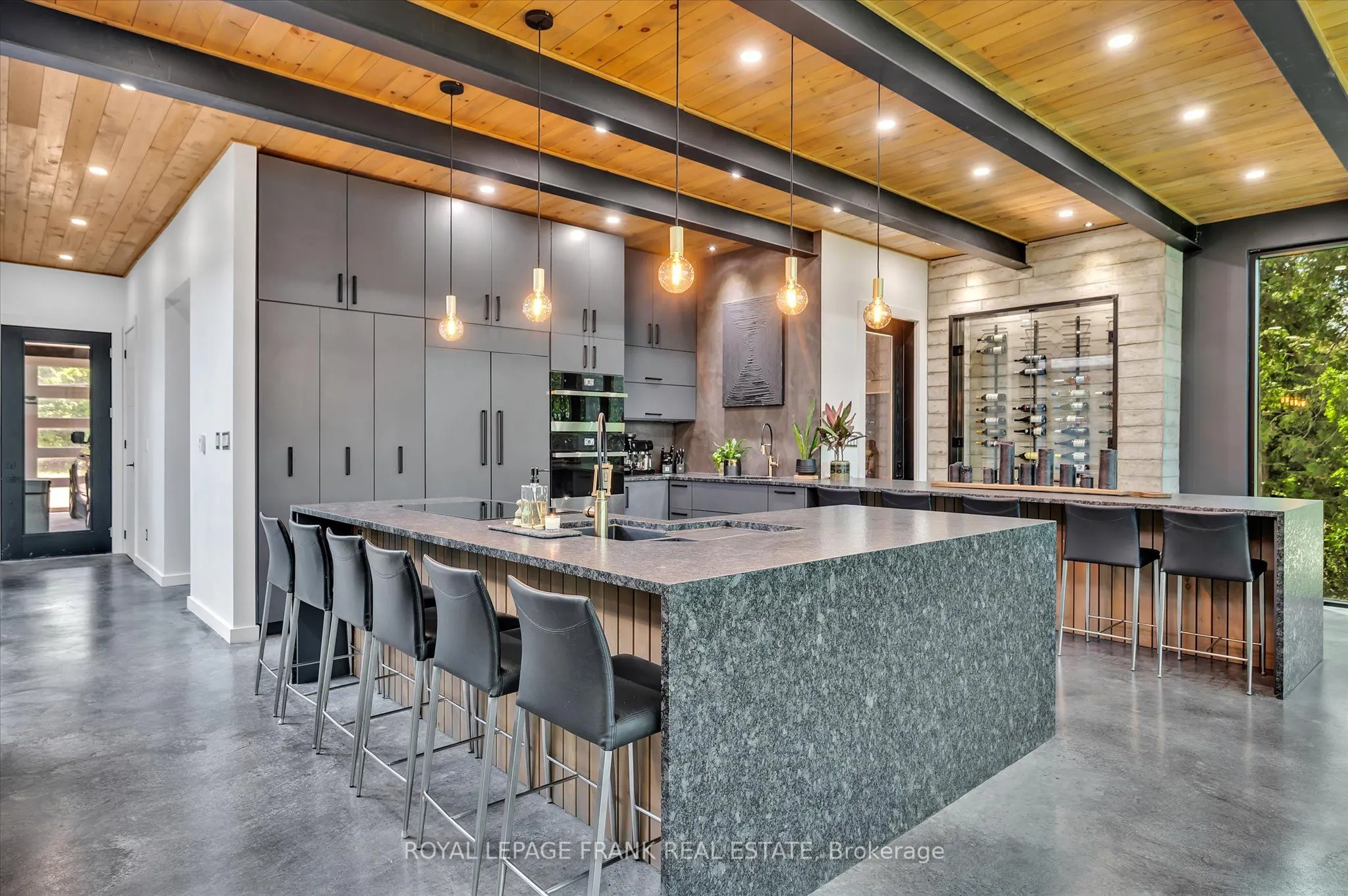 910 Birchview Road