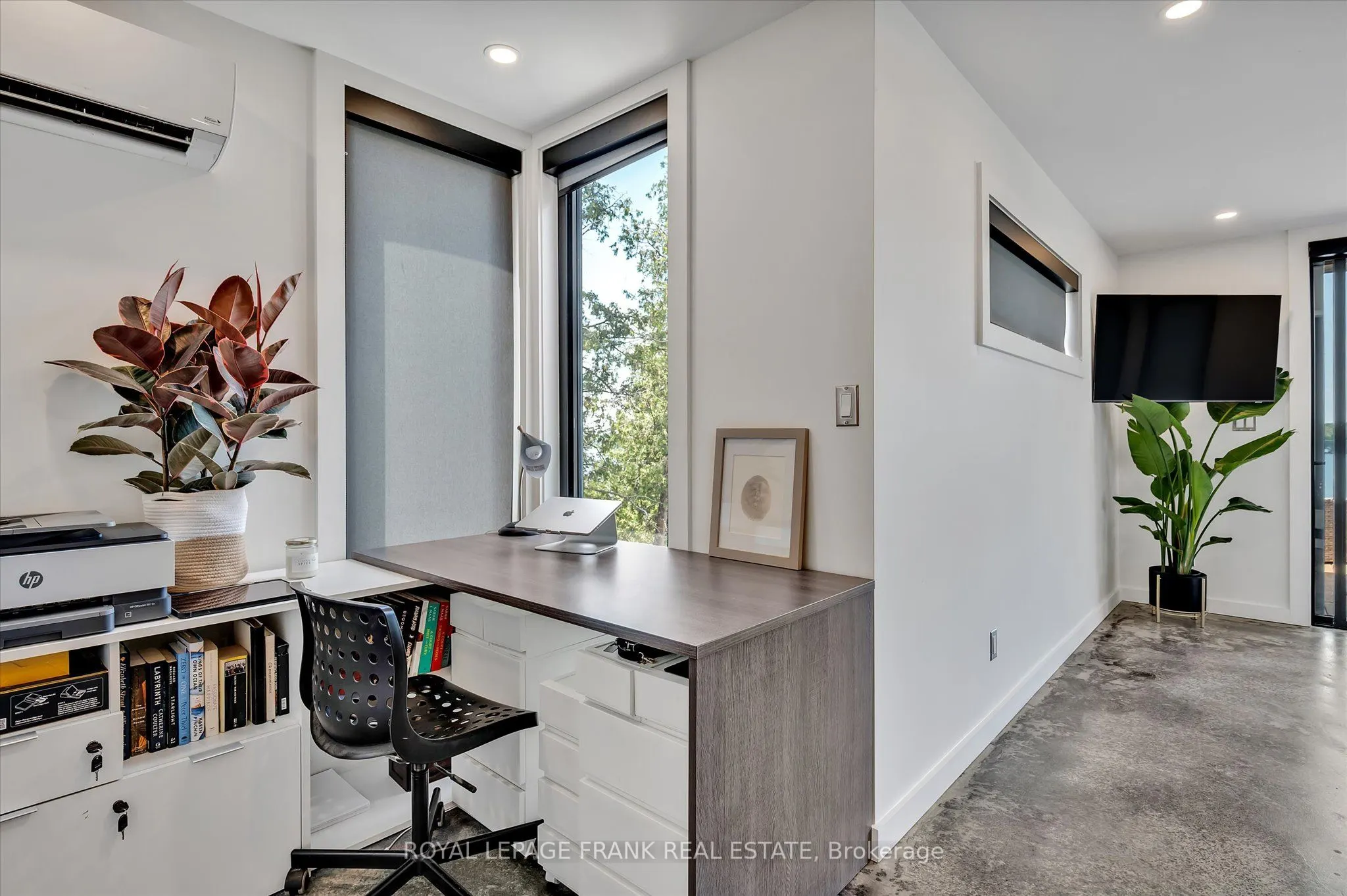 910 Birchview Road