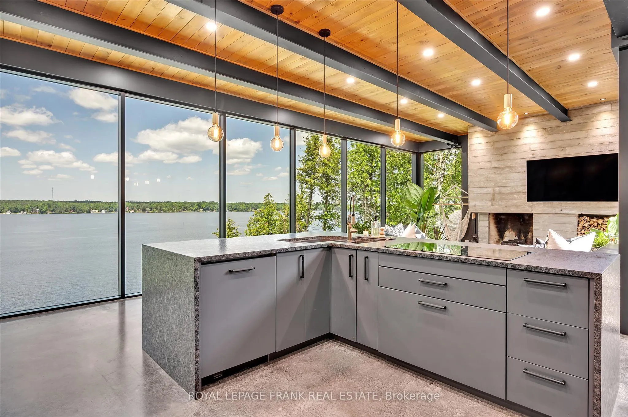 910 Birchview Road