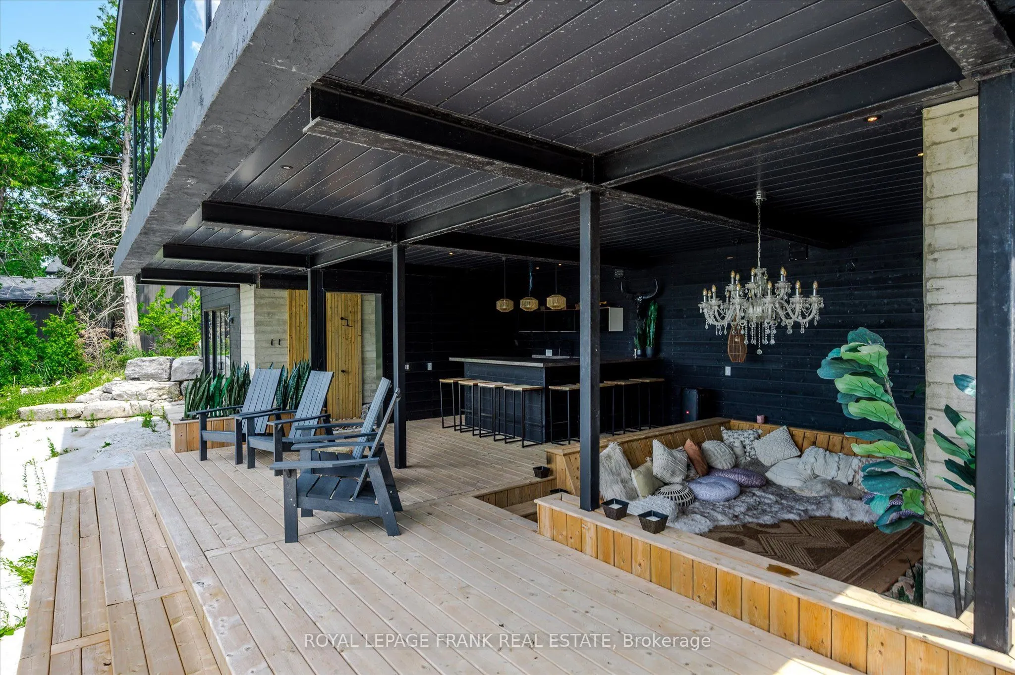 910 Birchview Road