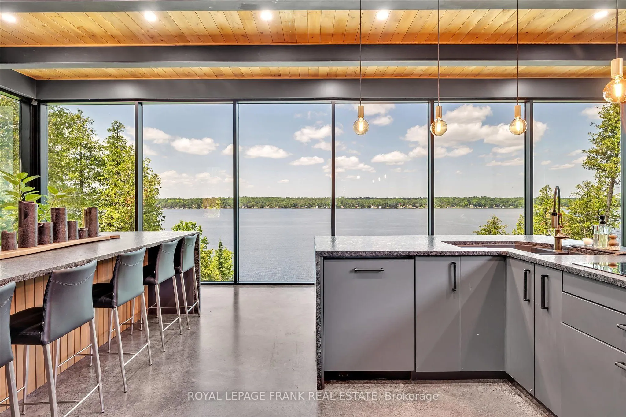 910 Birchview Road