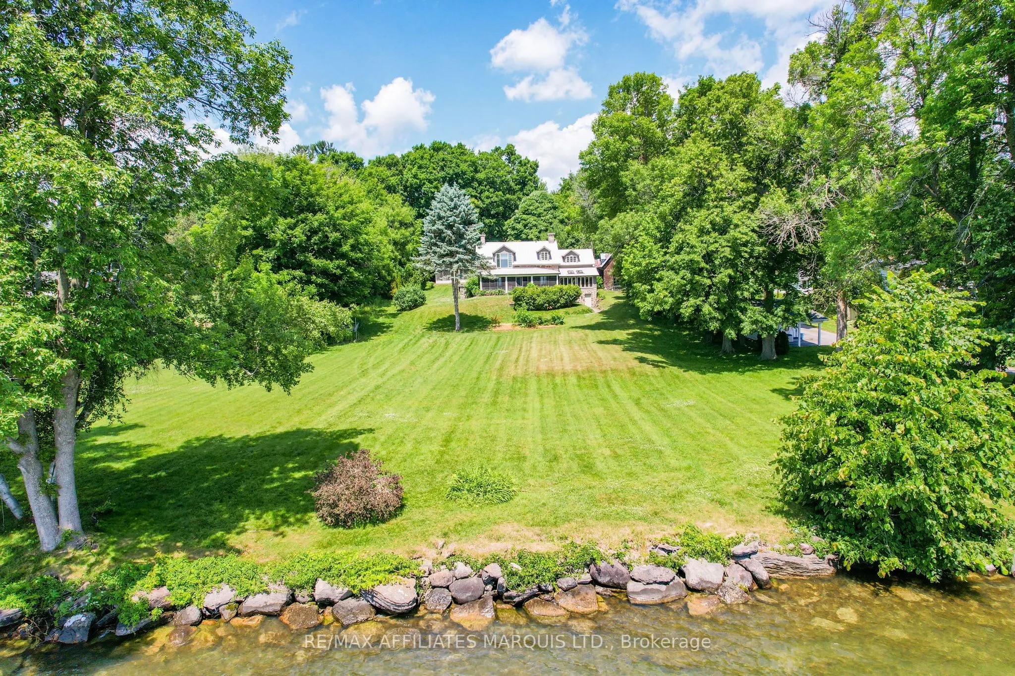 20824 South Service Road
