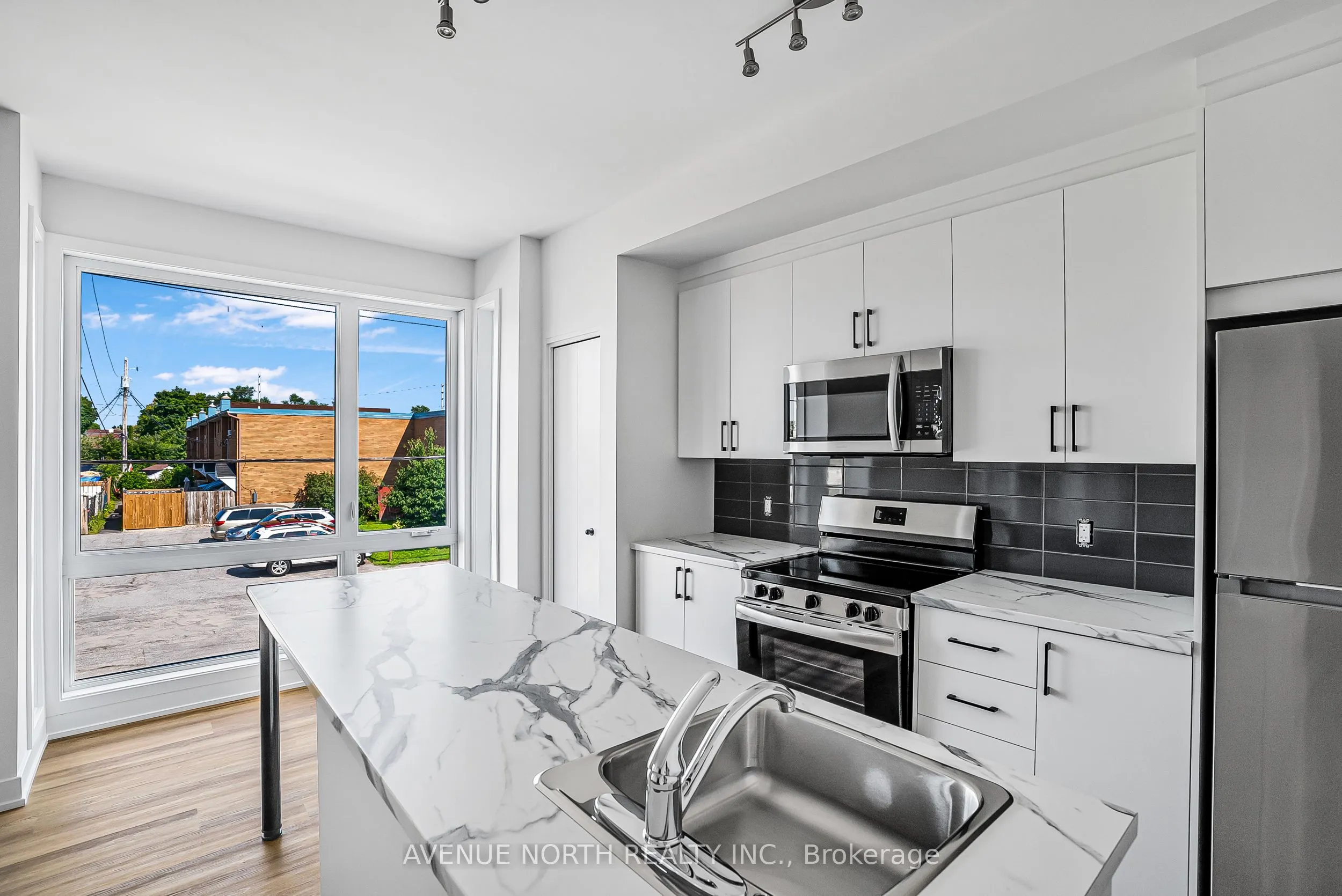391 DIEPPE Street, #04