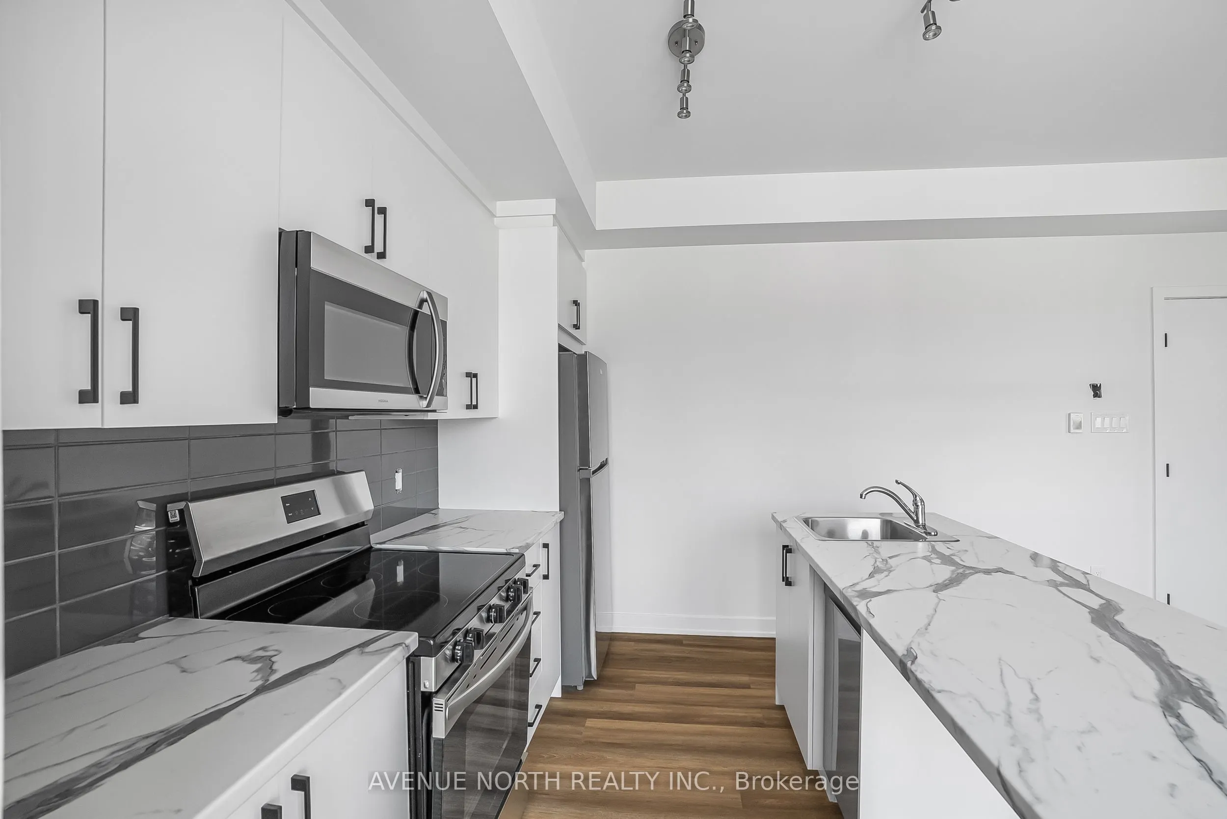 391 DIEPPE Street, #04