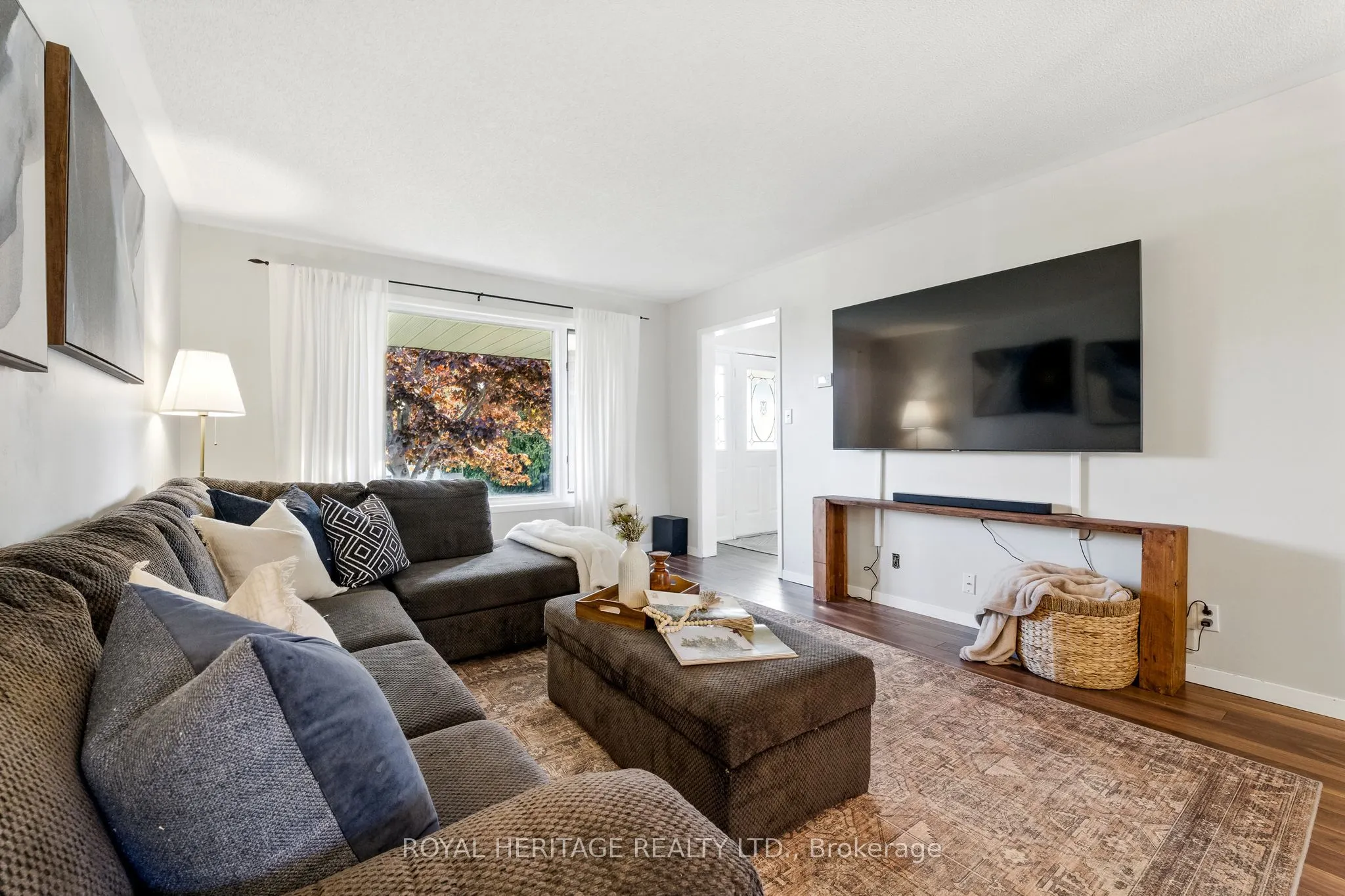 83 Pinnacle Street N