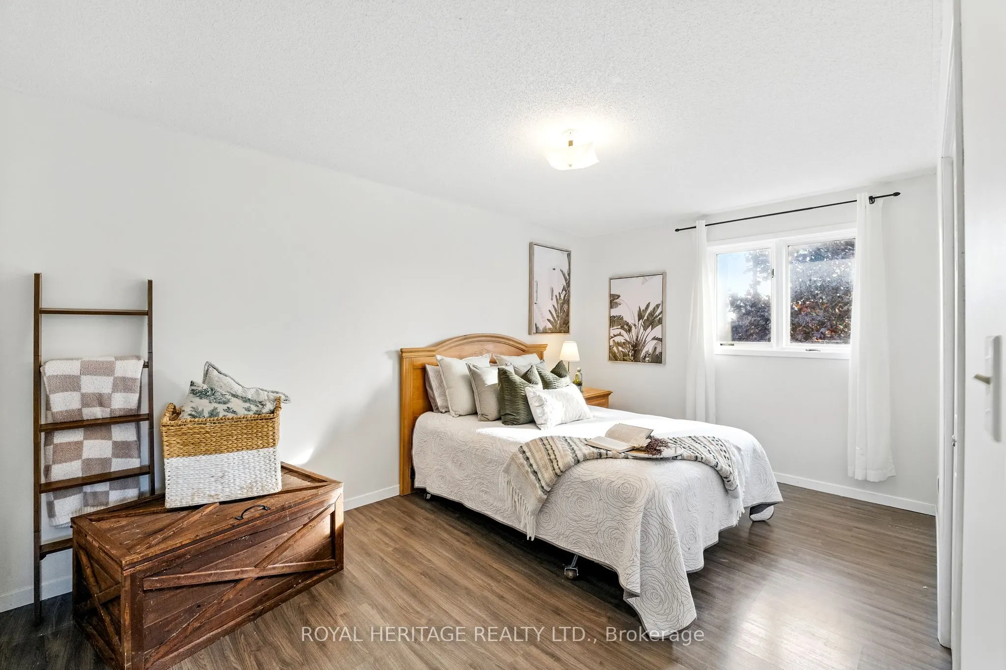 83 Pinnacle Street N