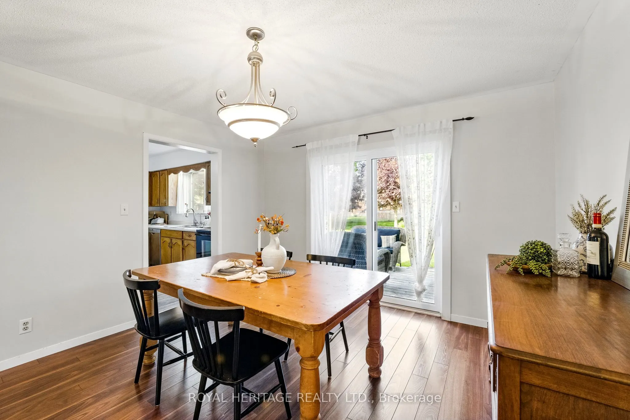 83 Pinnacle Street N