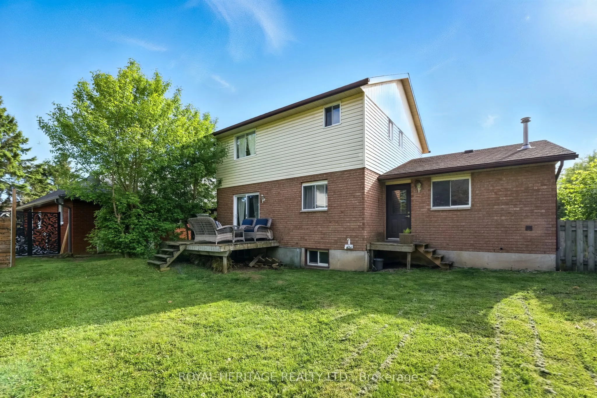 83 Pinnacle Street N