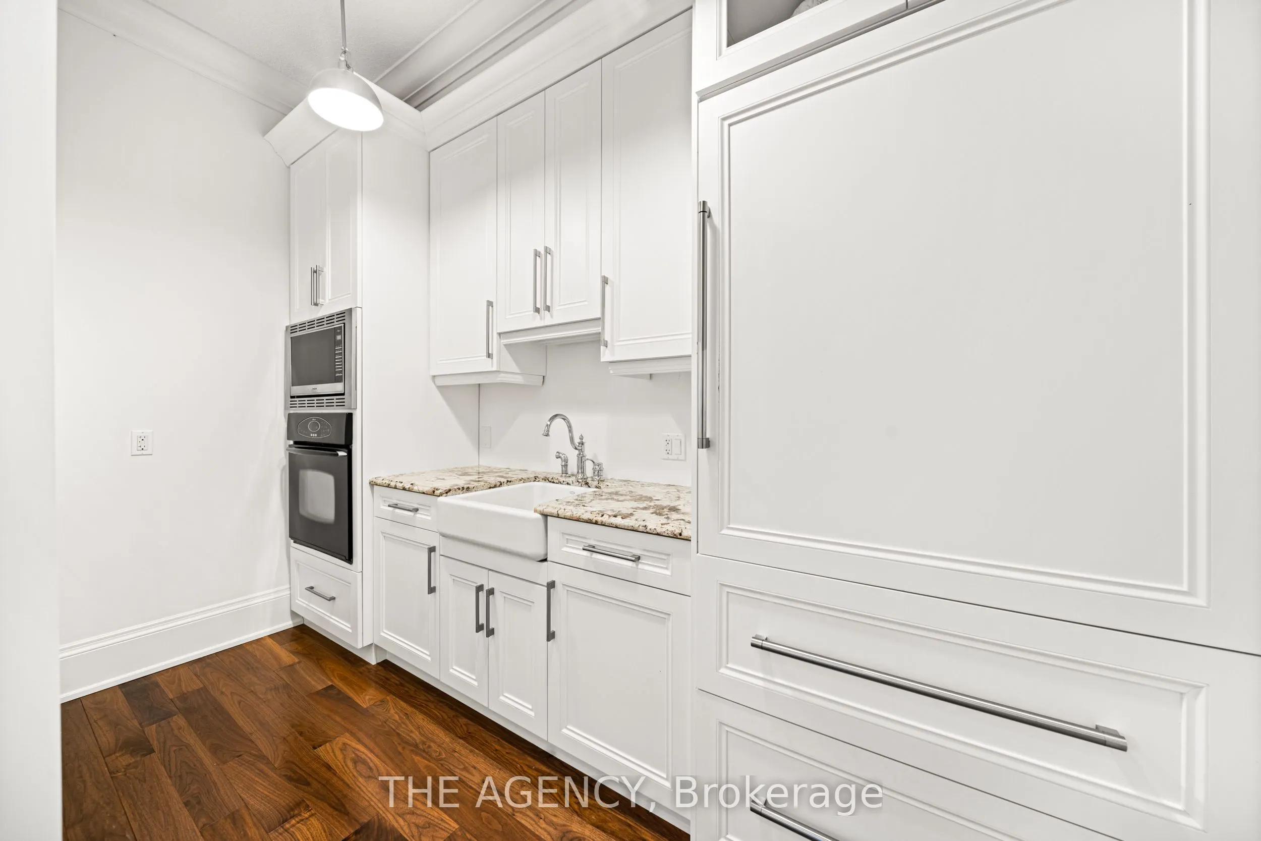 1577 Gloucester Road
