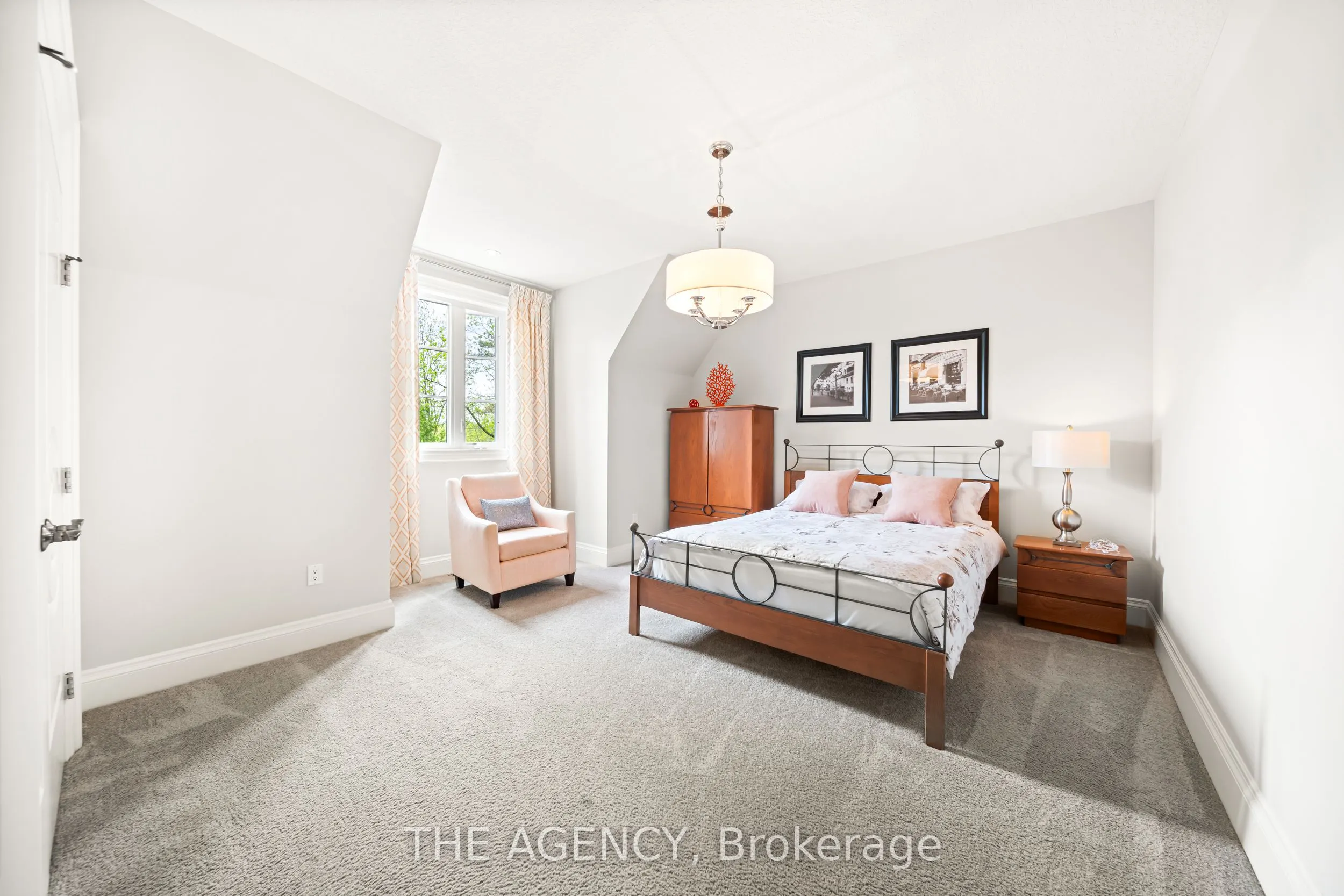 1577 Gloucester Road