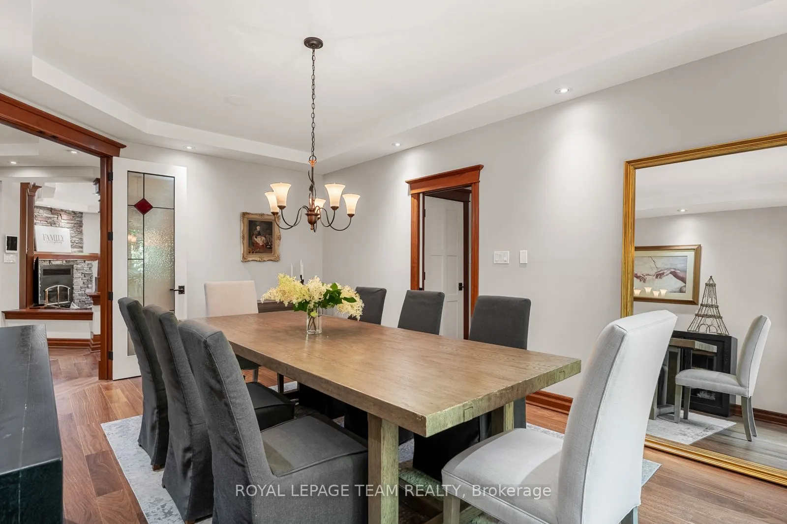 33 Marchbrook Circle