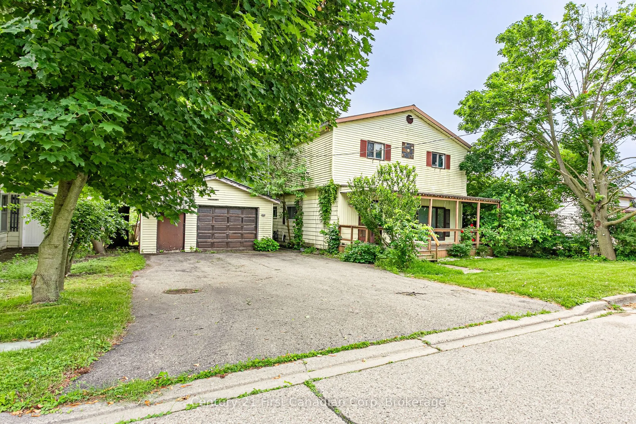 180 King Hiram Street