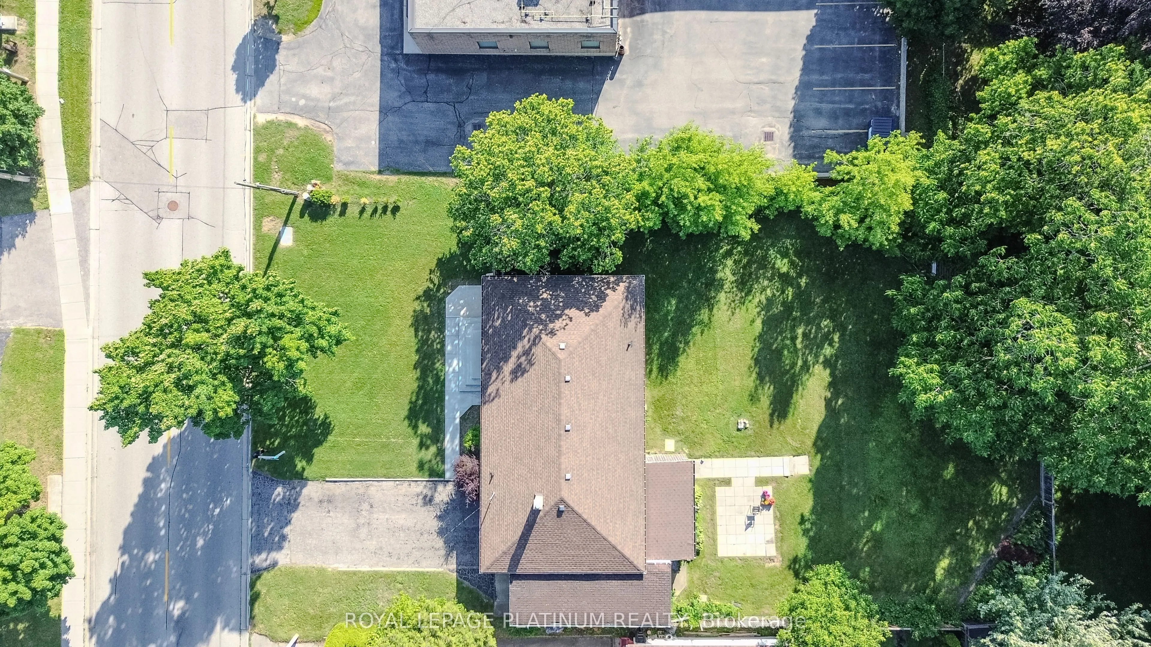 6 Varadi Avenue