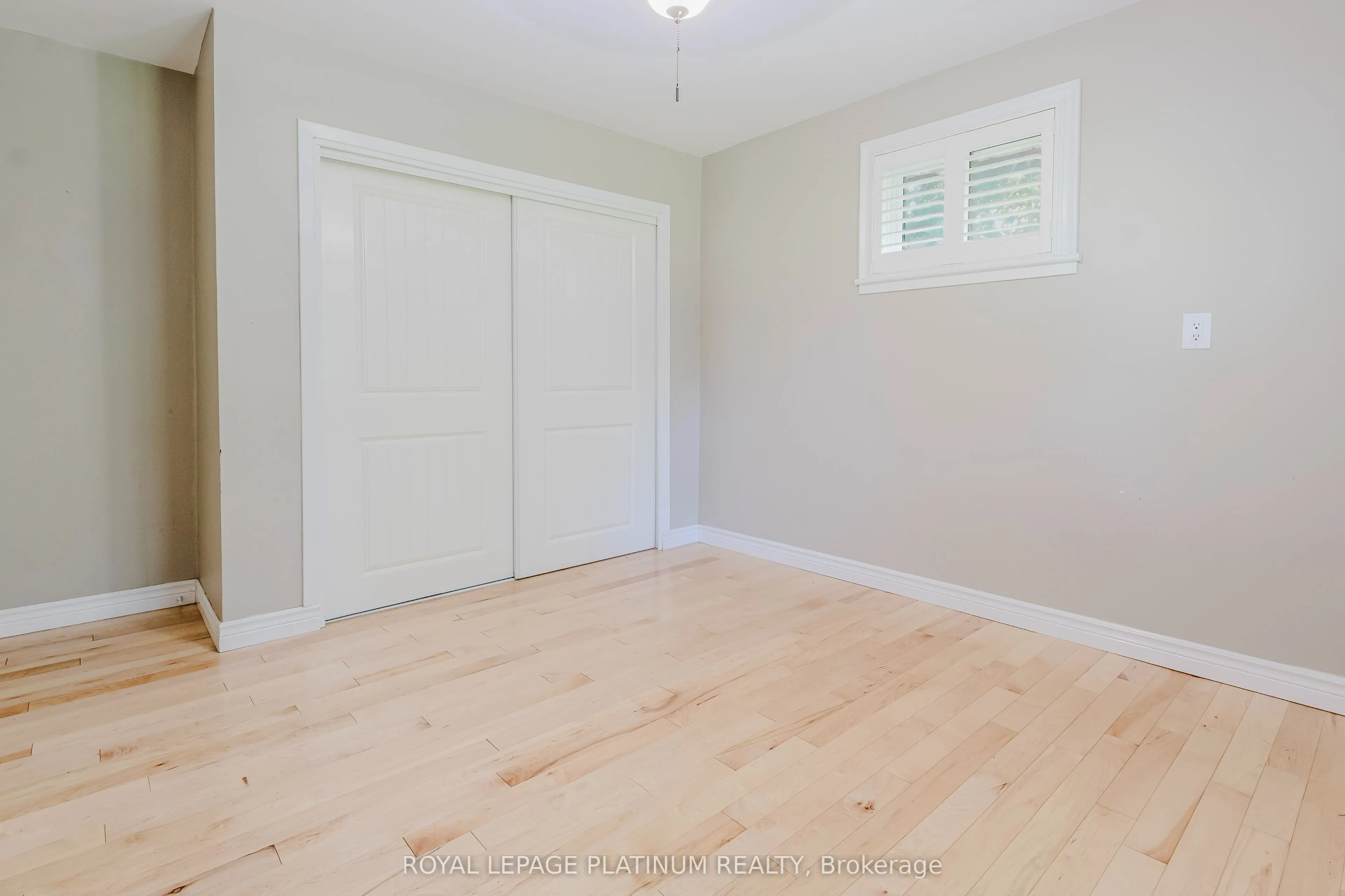 6 Varadi Avenue