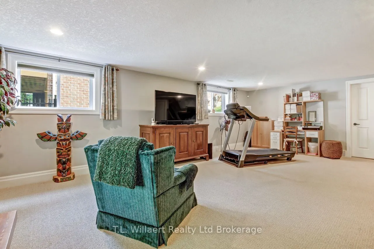 7 Lyndale Road