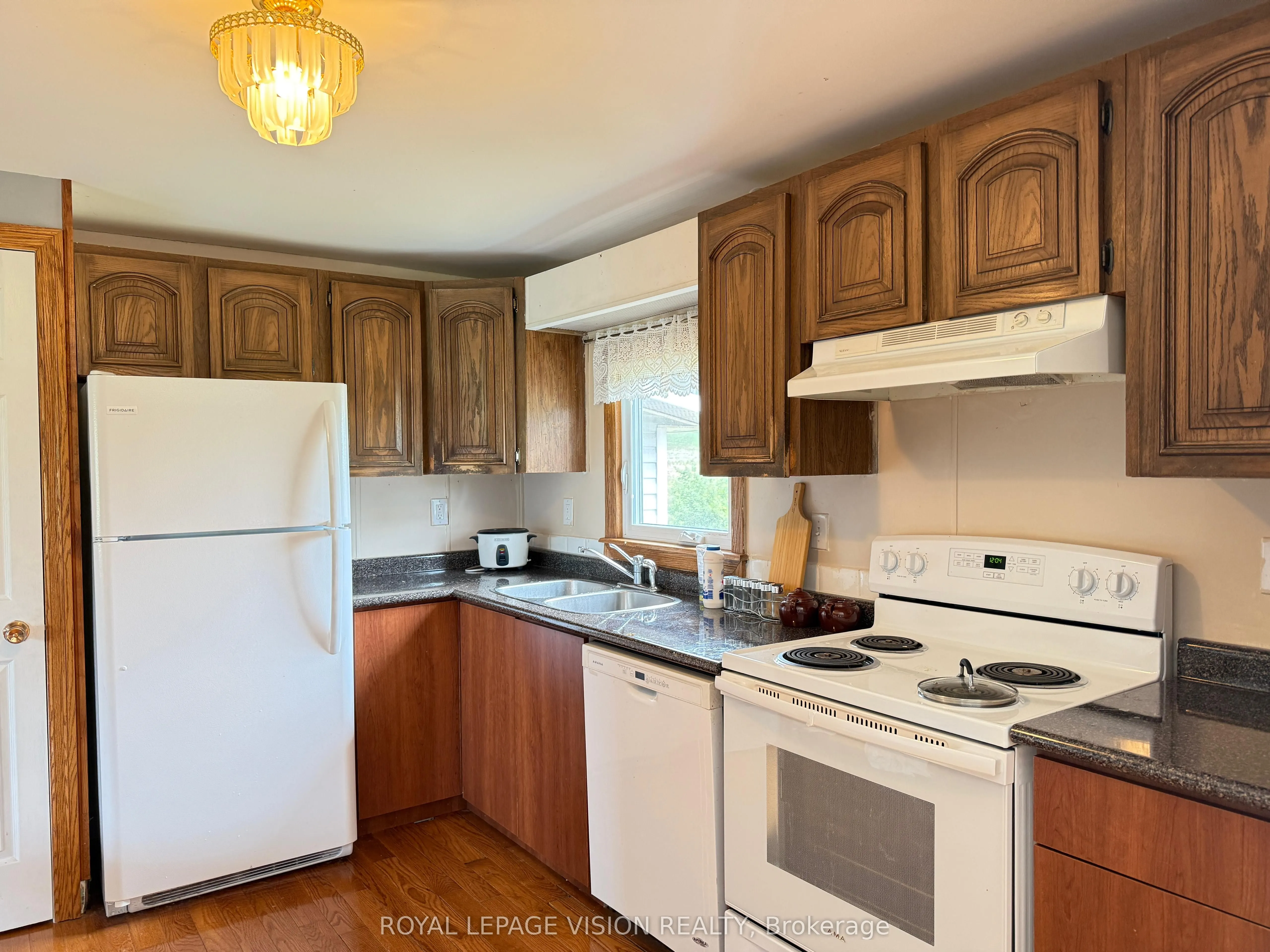 1304 Hunt Club Road, #Land + Bldg