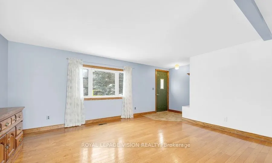 1304 Hunt Club Road, #Land + Bldg