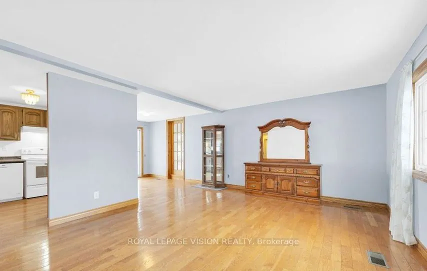 1304 Hunt Club Road, #Land + Bldg