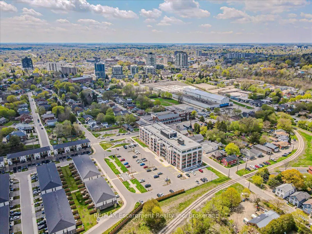 120 Huron Street, #528